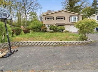 23 Arnold Rd, Landing, NJ 07850