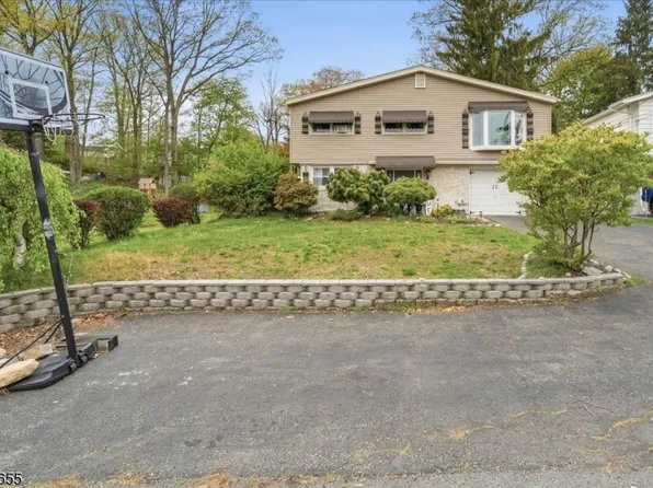 23 Arnold Rd, Landing, NJ 07850