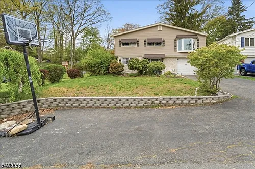 23 Arnold Rd Photo 1