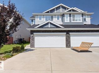 3885 Robins Cres NW, Edmonton, AB T5S 0M8