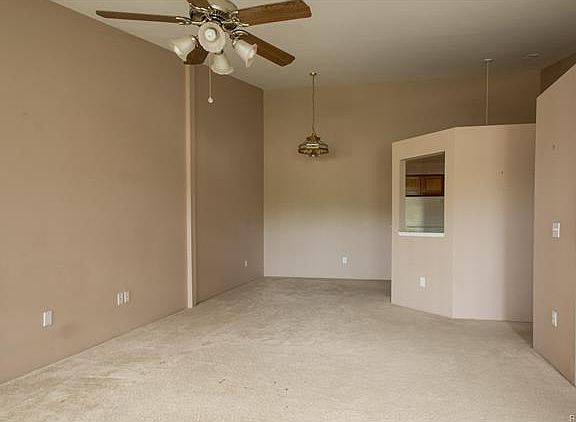 5th image of 61101 Greenwood Dr #1