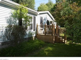 1364 Barclay Messerly Rd, Leavittsburg, OH 44430