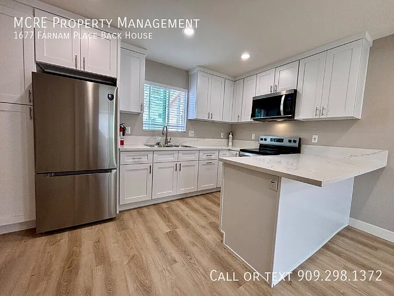 1677 Farnam Pl — Photo 2