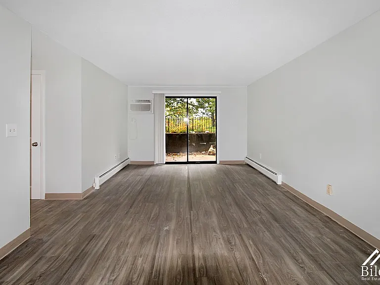 Prospect Street Apartments — Photo 41
