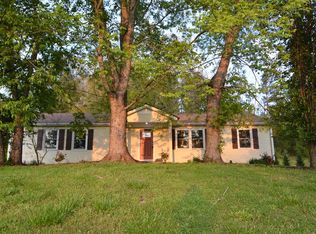3617 Pinewood Dr, Cookeville, TN 38501