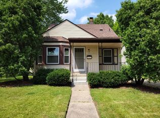 15801 Centralia, Redford, MI 48239