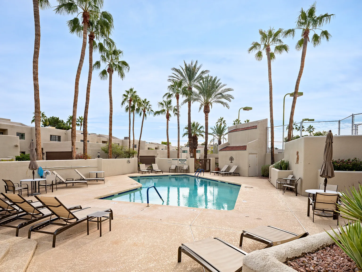 2 bed, 1470 sqft, $6,495 — Photo 4