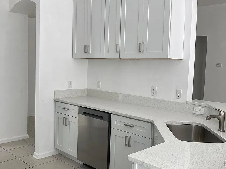 262 Hanging Moss Cir — Photo 5