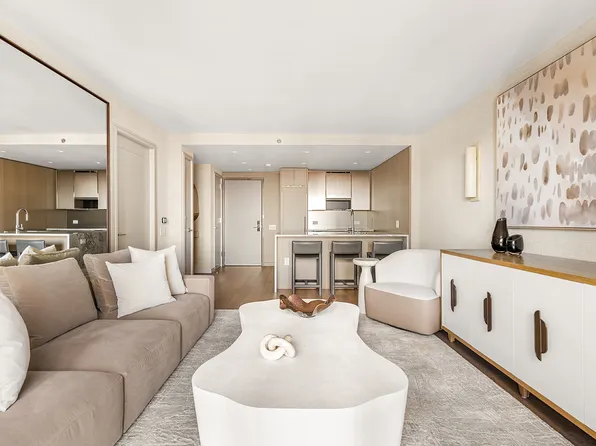 111 West 56th Street image 3 of 14