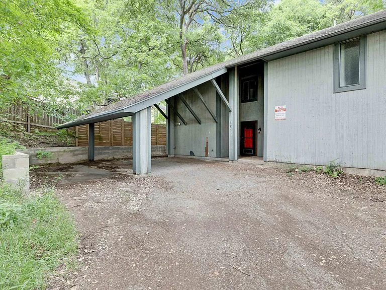 1603 Summer Creek Ct #A — Photo 2