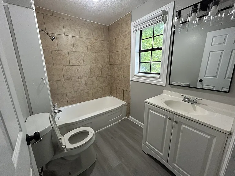 303 E 3rd St — Photo 5