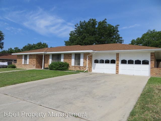1st image of 204 Cottonwood Dr