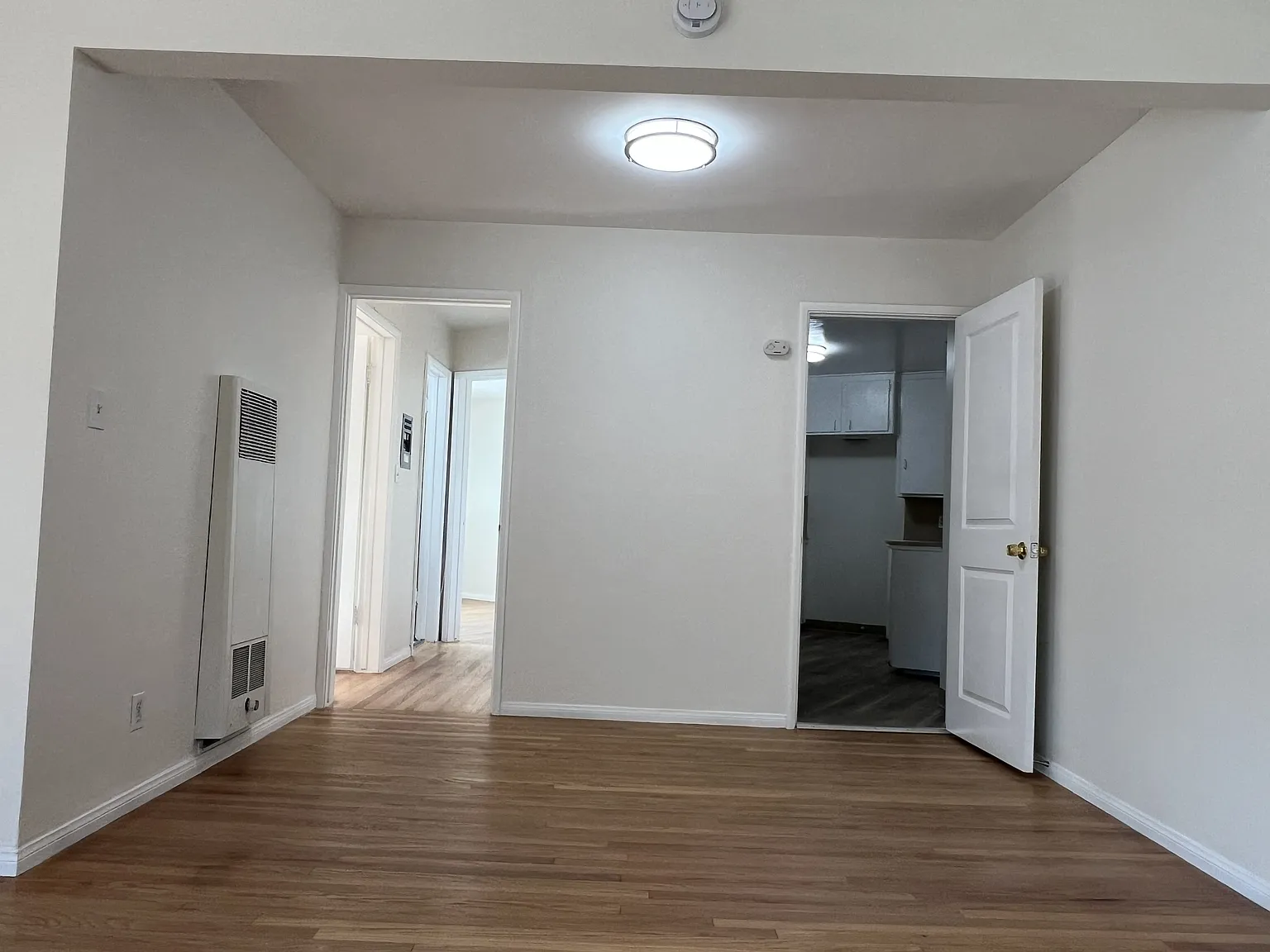 2 bed, 650 sqft, $2,150 — Photo 3