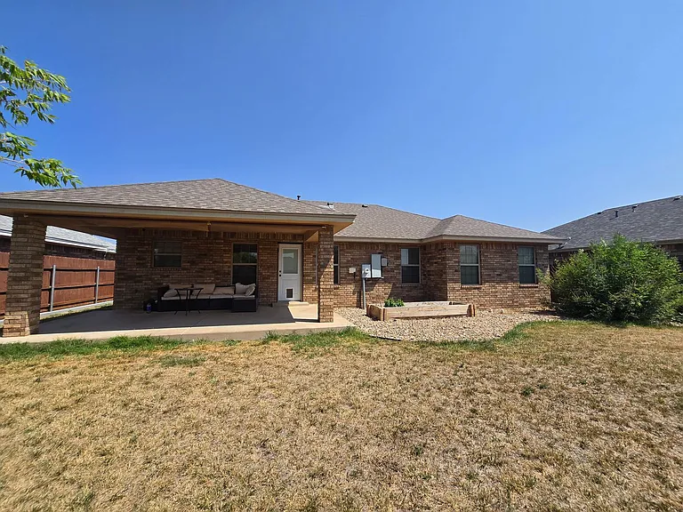 2323 Flagstone Dr — Photo 11
