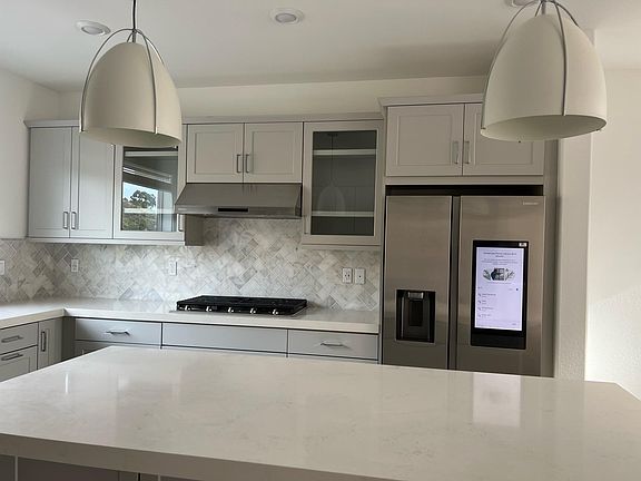 4th image of 8141 Rose Quartz Cir