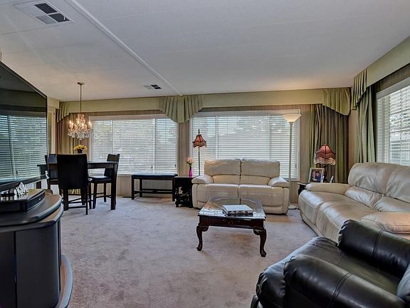 5th image of 44 Quail Hollow Dr