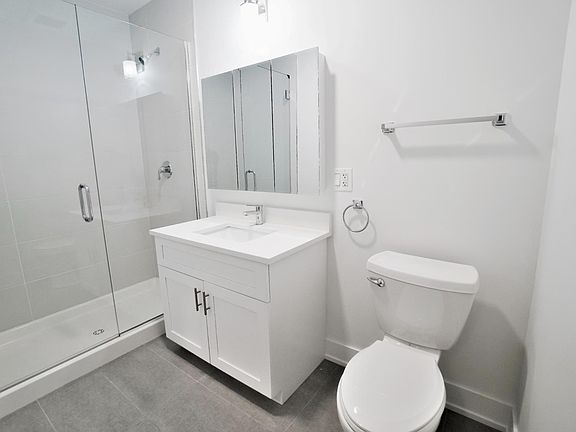 4th image of 1315 W Loyola Ave #3A