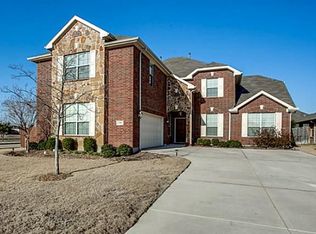 2303 San Augustine Ln, Grand Prairie, TX 75052