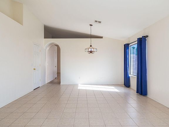 4th image of 15550 W Port Royale Ln
