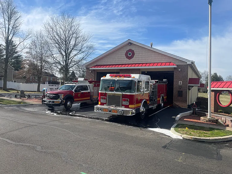 63B Wilson Ave — Photo 17