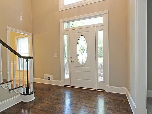 3rd image of 2365 Habersham Dr SW