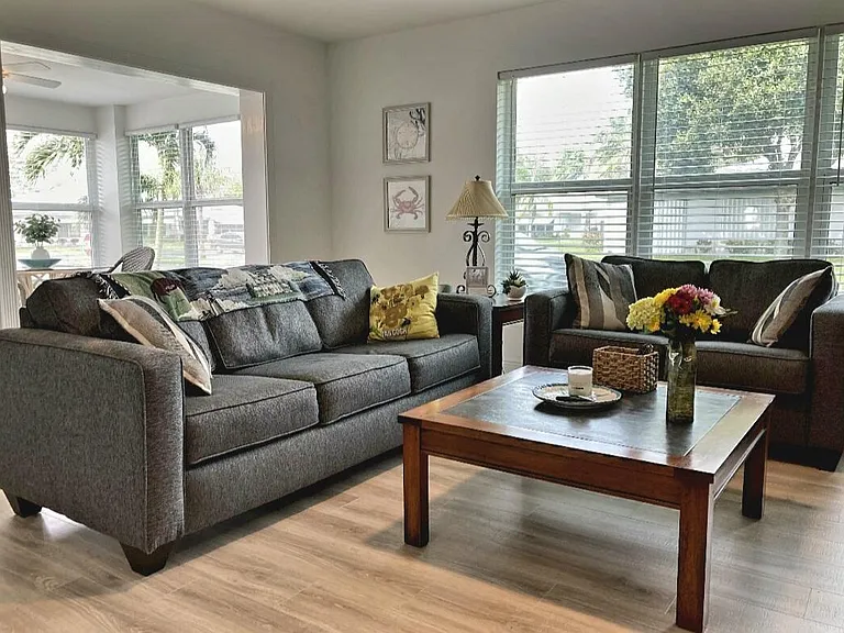 1155 S Drive Cir #A — Photo 13