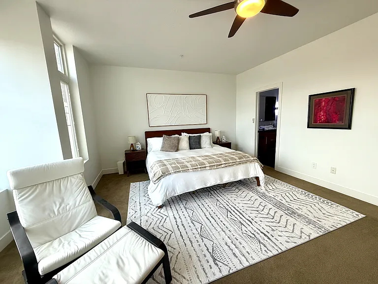 676 E Markea Ave — Photo 15