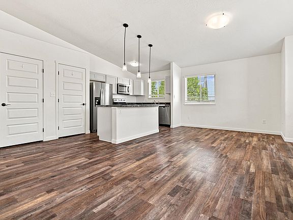 2nd image of 1105 Kiefer Ave