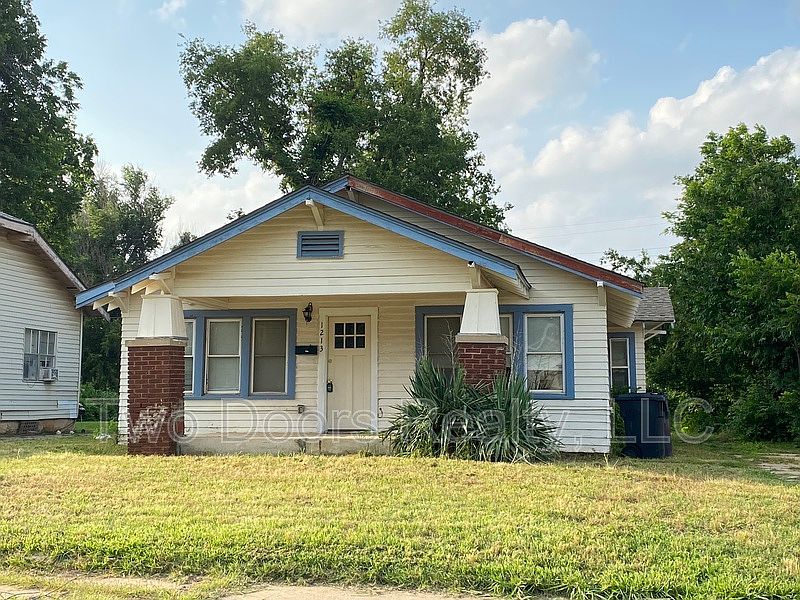 1st image of 1213 NE 17th St