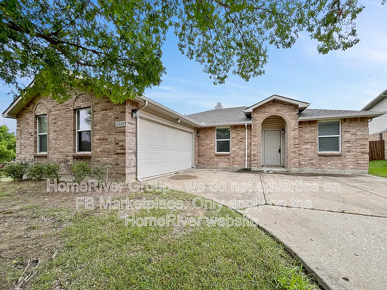 2800 Crockett Pl — Photo 1