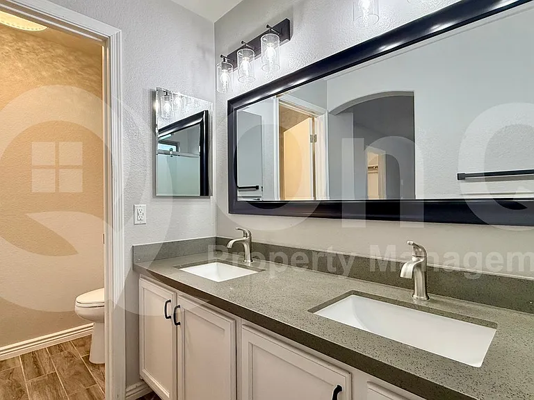 3610 N 106th Ave — Photo 16