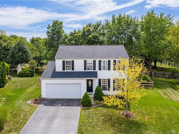2nd image of 51 Twin Lakes Dr