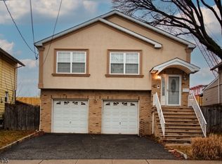 1436 Leslie St, Hillside, NJ 07205