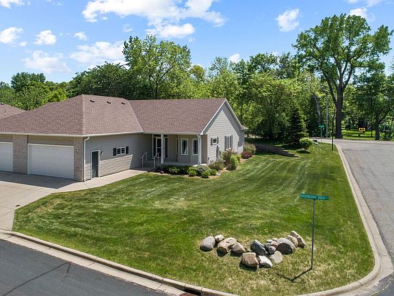 2nd image of 1955 Raspberry Ridge Pl NE