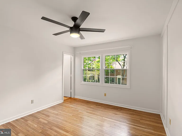 8330 Wickham Rd — Photo 26