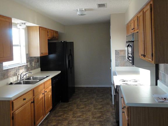 4th image of 3505 Timbercreek Cir