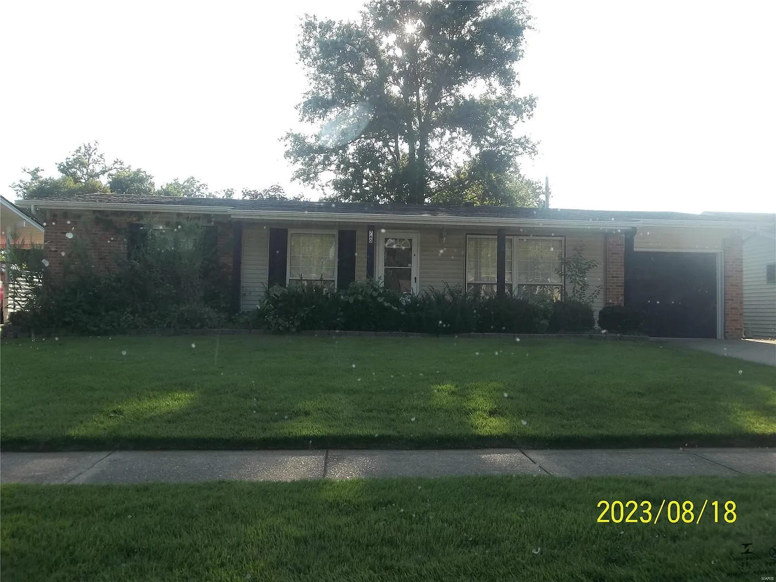 760 Sherwood Dr photo 1