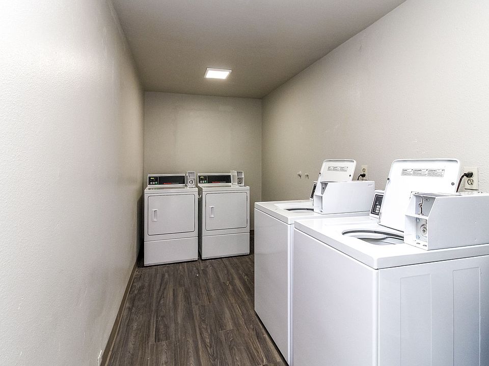 1st image of 5401 Pacific Ave Unit 203