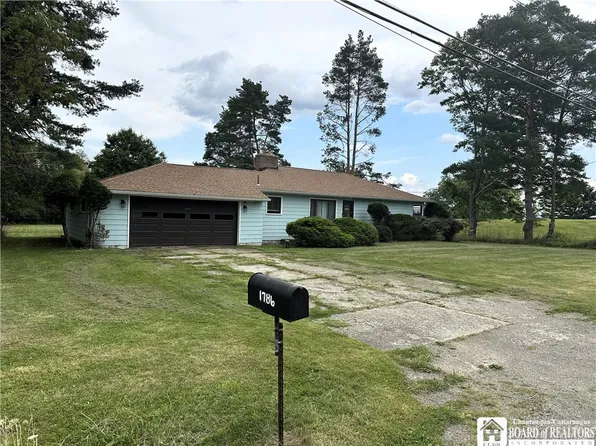 1786 Martin Rd, Jamestown, NY 14701