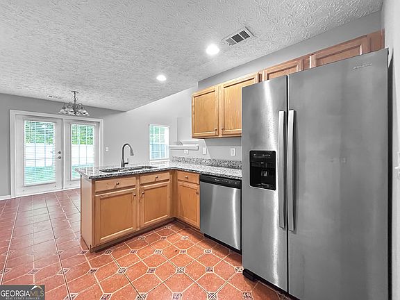 4th image of 206 Ilex Dr