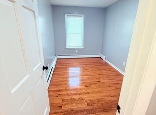 910 Dixwell Ave #2R, Hamden, CT 06514