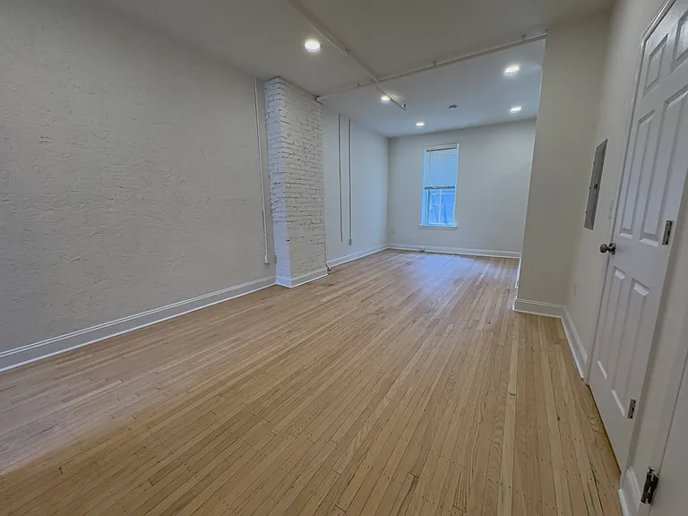 2113 Green St #2F — Photo 12