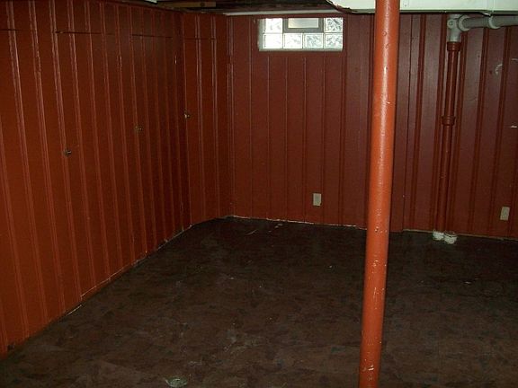4th image of 1469 New York Ave