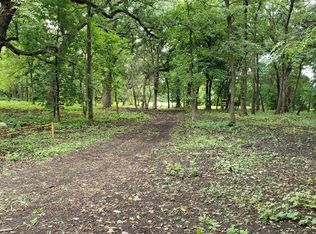 1001 N Hunt Club Rd, Gurnee, IL 60031