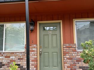 2141 NE Weidler St, Portland, OR 97232