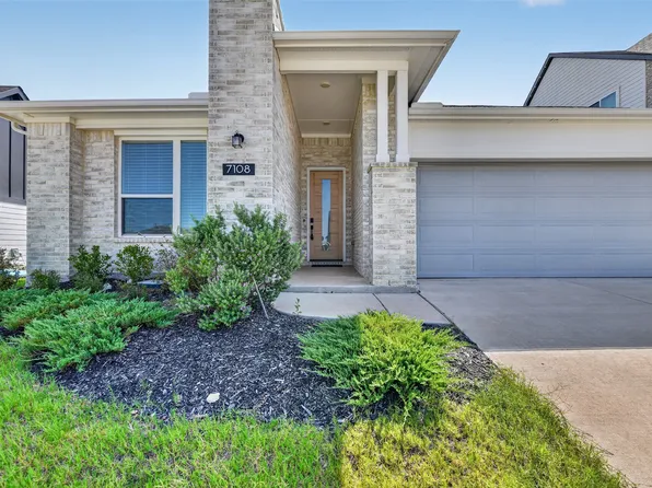 7108 Talon Bluff Dr, Fort Worth, TX 76179