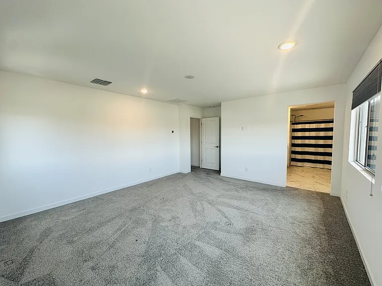 7425 W Nicolet Ave — Photo 13