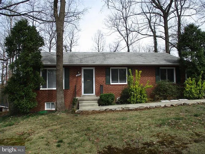 2237 Highland Ave