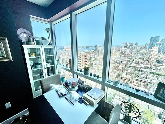 Rented by Addison Property Group | media 28