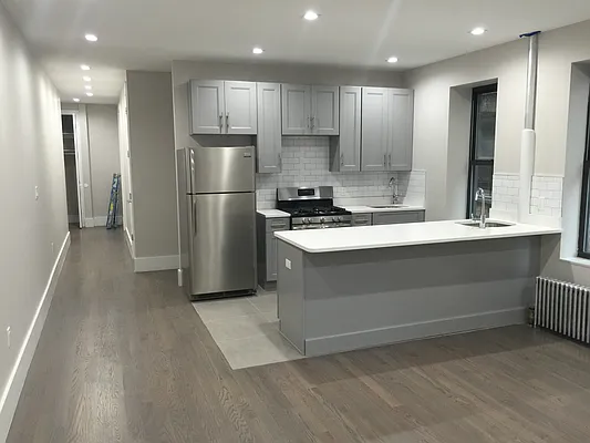 Rented by Mdays Realty | media 12